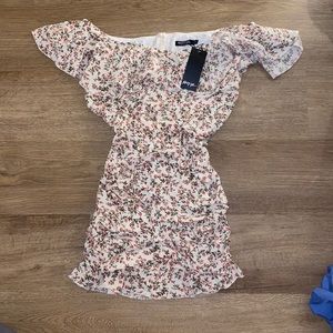 Off The Shoulder Floral Mini Dress Size: 8